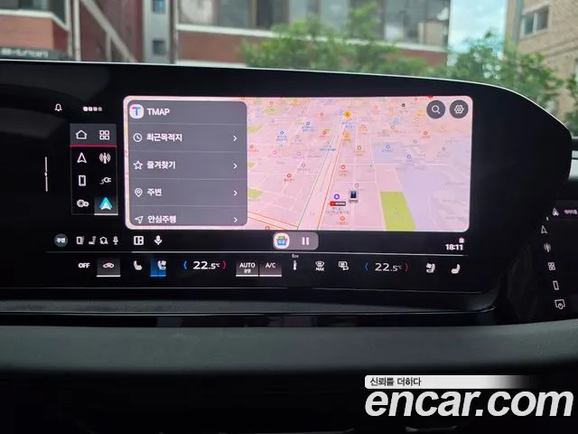 Audi Q6 e-tron 2025 thumb 5