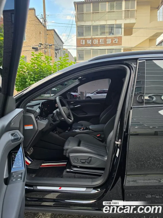 Audi Q6 e-tron 2025 thumb 7