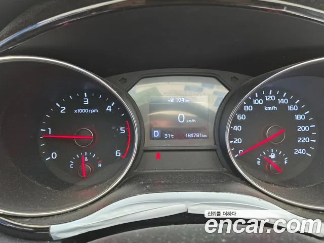 Kia Carnival 2018 thumb 3