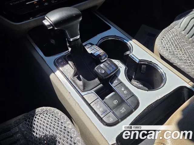 Kia Carnival 2018 thumb 9
