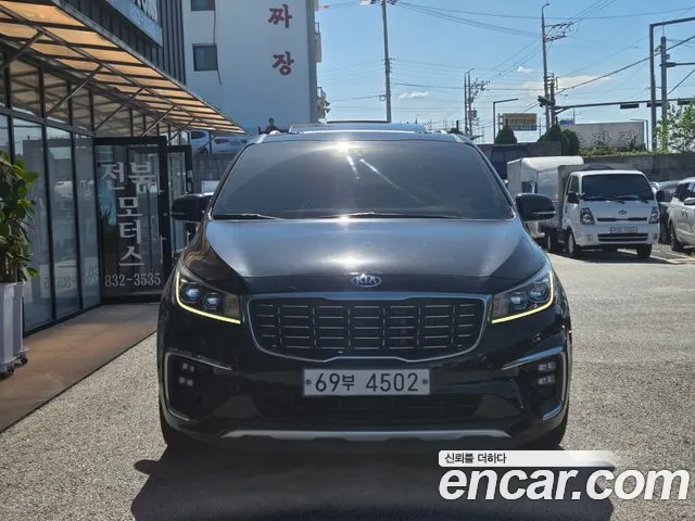 Kia Carnival 2018 thumb 12