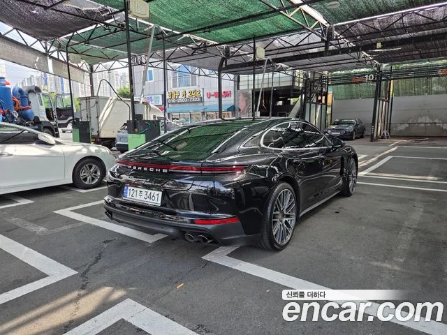 Porsche Panamera 2024 thumb 2