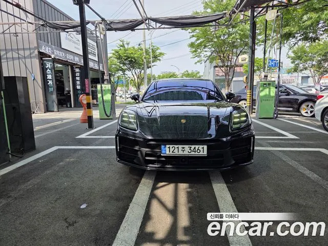 Porsche Panamera 2024 thumb 3