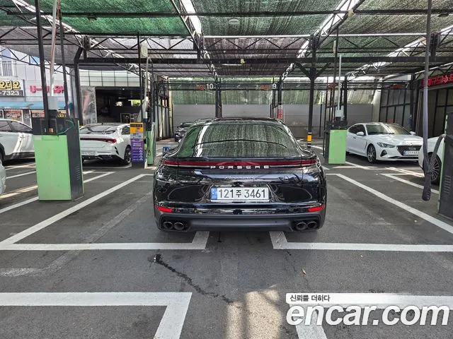 Porsche Panamera 2024 thumb 4