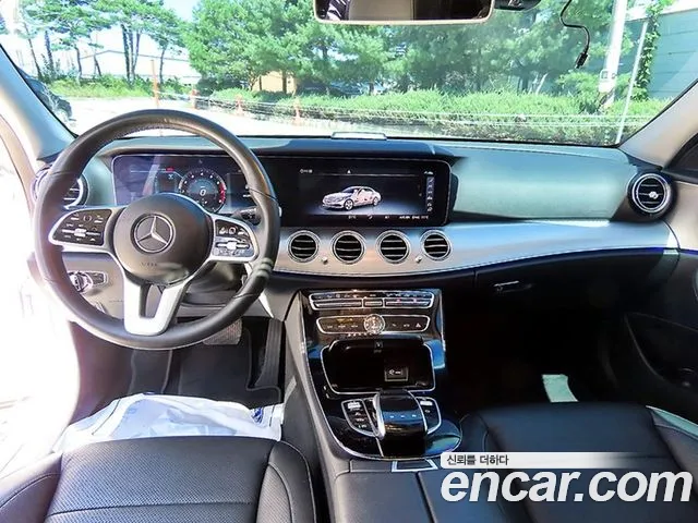 Mercedes-Benz E-Класс 2020 thumb 7