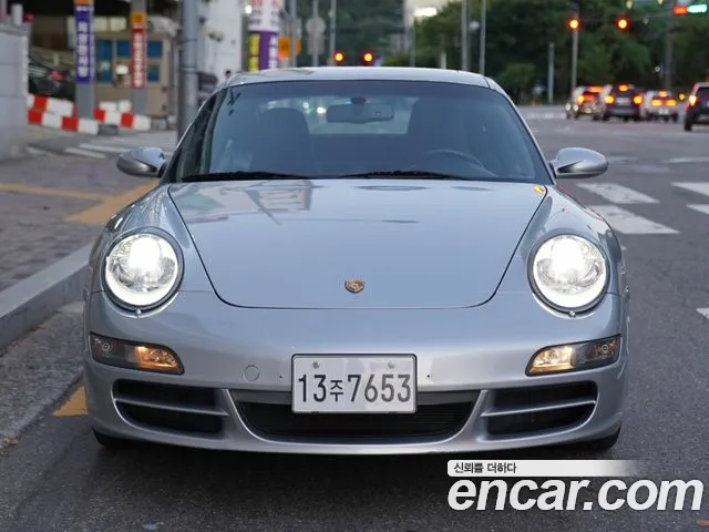 Porsche 911 2005 thumb 4