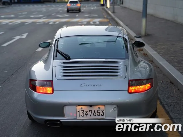 Porsche 911 2005 thumb 5