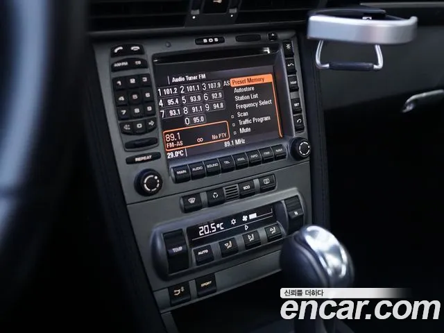 Porsche 911 2005 thumb 7