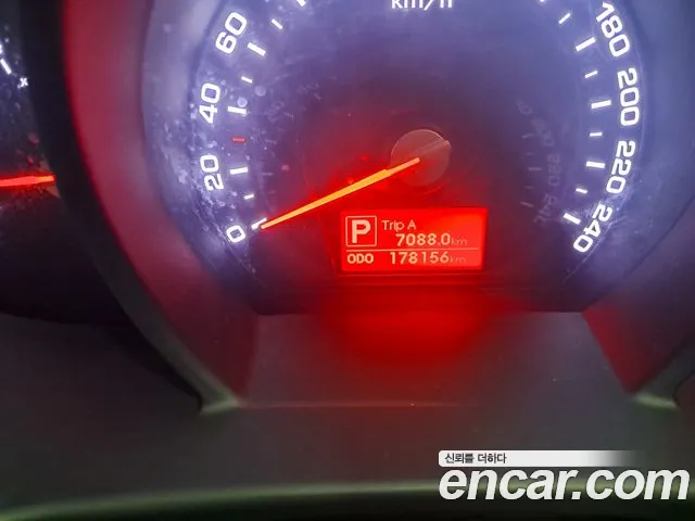 Kia Sportage 2011 thumb 9