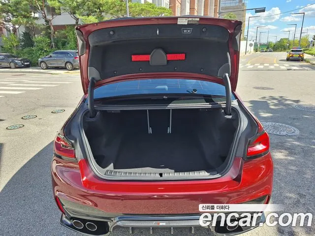 BMW M5 2018 thumb 5
