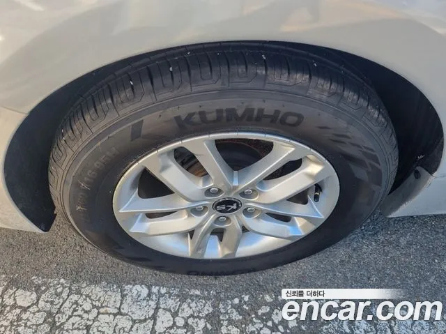 Kia K5 2011 thumb 5