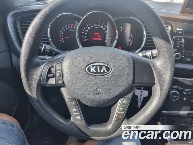 Kia K5 2011 thumb 9