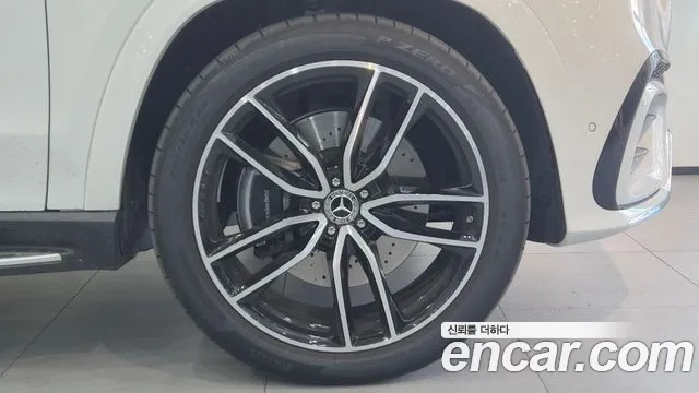 Mercedes-Benz GLS 2025 thumb 5