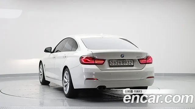 BMW 4-Series 2019 thumb 2