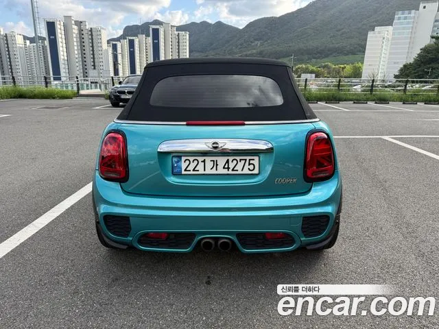 MINI Cooper Convertible 2017 thumb 4