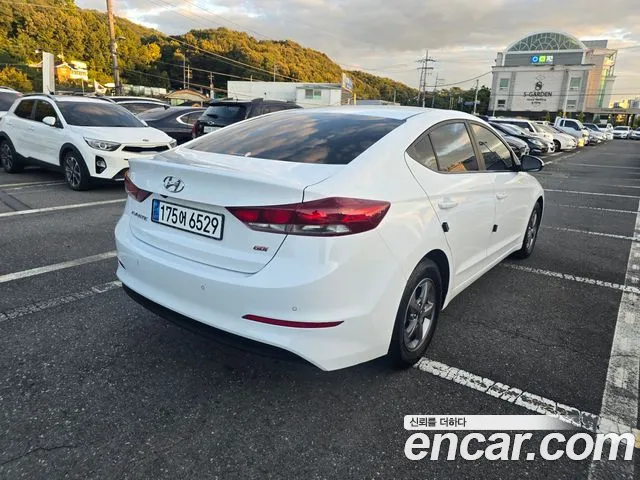 Hyundai Avante 2016 thumb 2