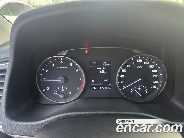 Hyundai Avante 2016 thumb 8