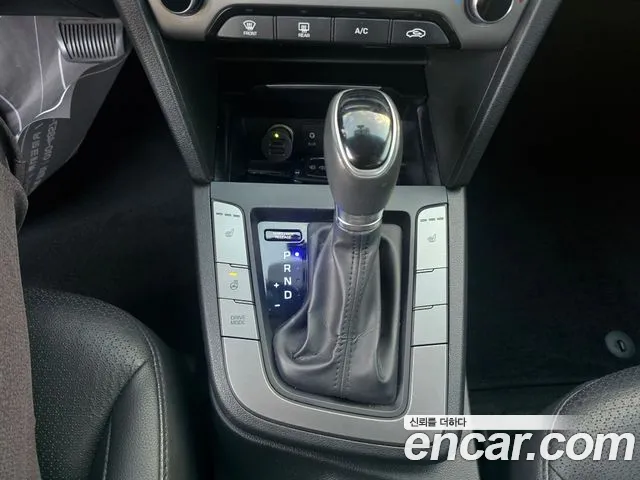 Hyundai Avante 2016 thumb 9