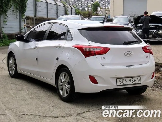 Hyundai i30 2014 thumb 3