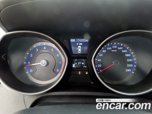 Hyundai i30 2014 thumb 9