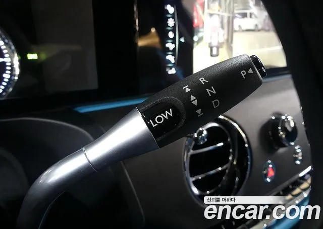 Rolls-Royce Ghost 2023 thumb 9