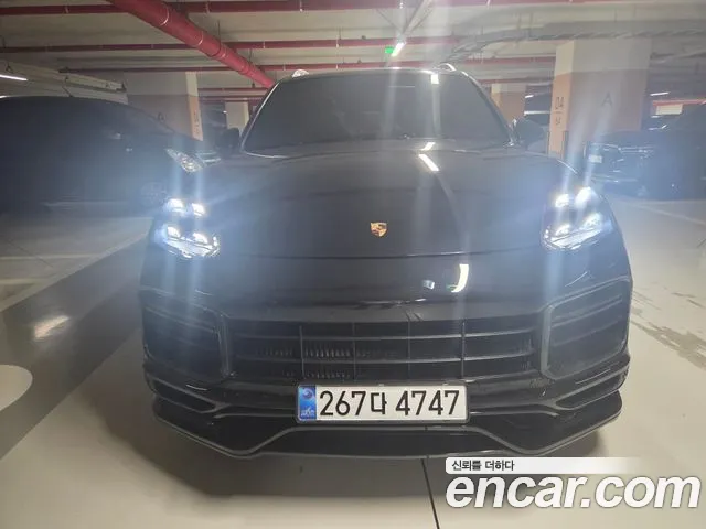 Porsche Cayenne 2015 thumb 3
