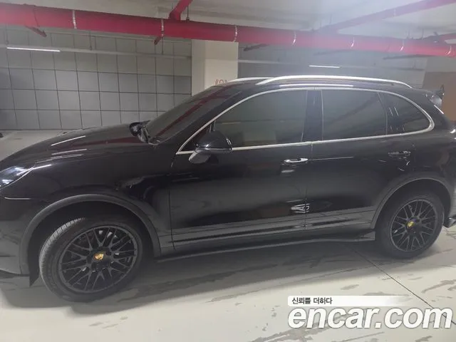 Porsche Cayenne 2015 thumb 5