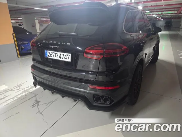 Porsche Cayenne 2015 thumb 7