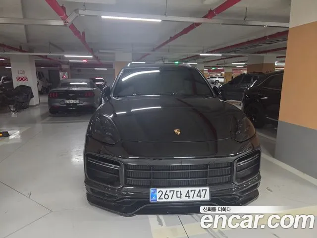 Porsche Cayenne 2015 thumb 12