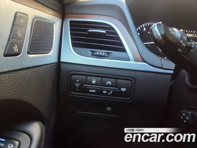 Hyundai Genesis 2015 thumb 8