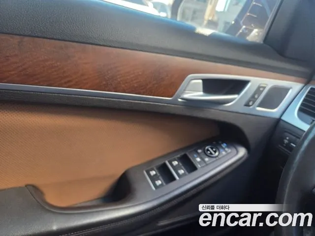 Hyundai Genesis 2015 thumb 10