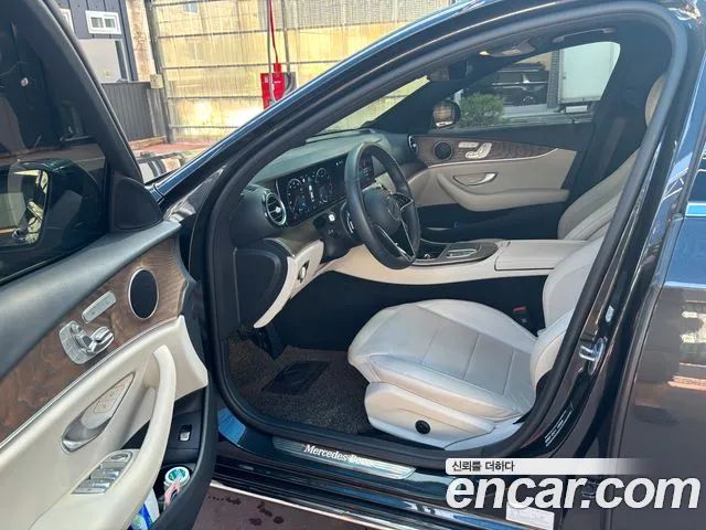 Mercedes-Benz E-Класс 2023 thumb 10