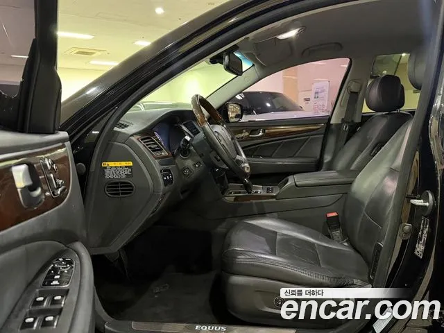 Hyundai Equus 2013 thumb 6
