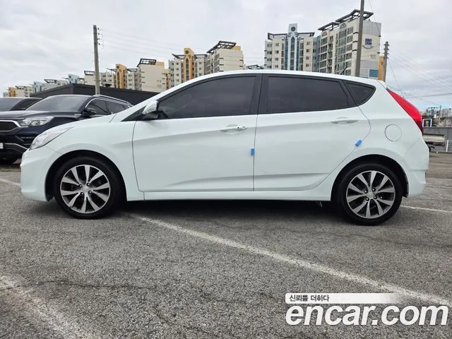 Hyundai Accent 2014 thumb 3