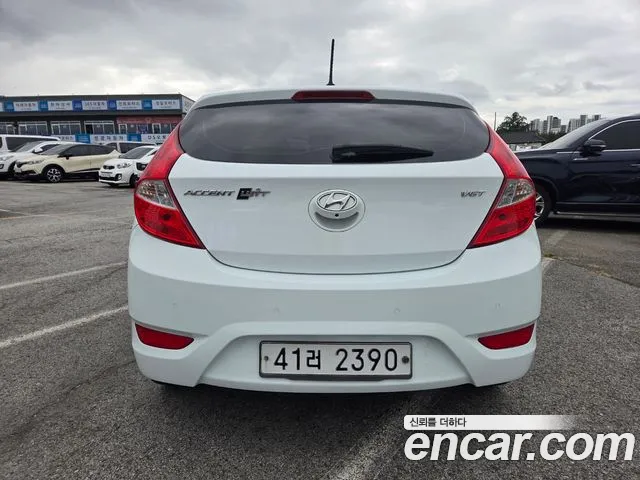Hyundai Accent 2014 thumb 4