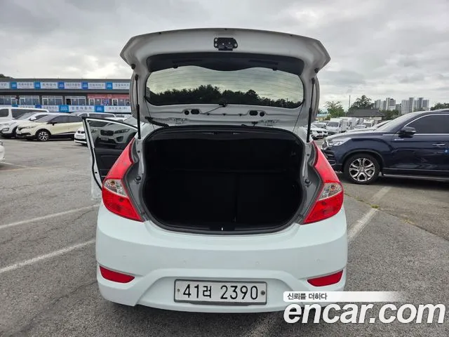 Hyundai Accent 2014 thumb 7