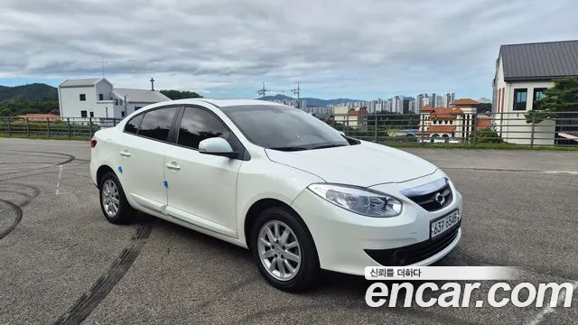 Renault-KoreaSamsung Fluence 2010 thumb 8