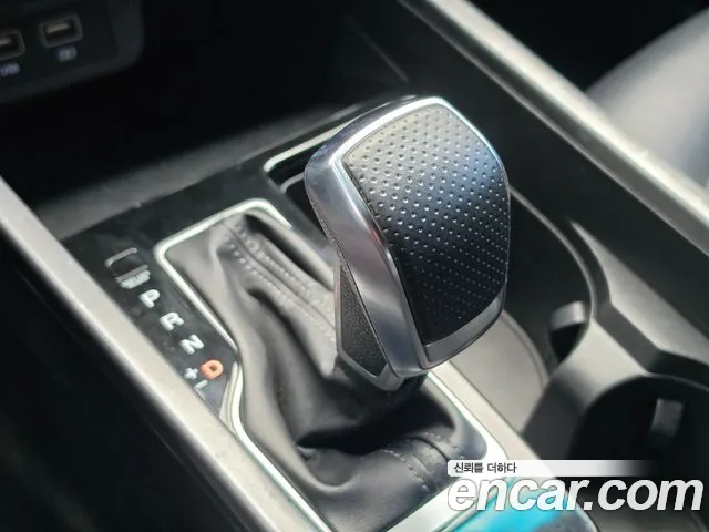 KG_Mobility_Ssangyong Torres 2022 thumb 9