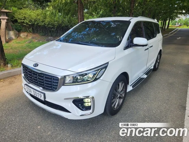 Kia Carnival 2018 thumb 11