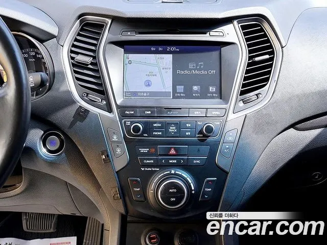 Hyundai Santa Fe 2016 thumb 8