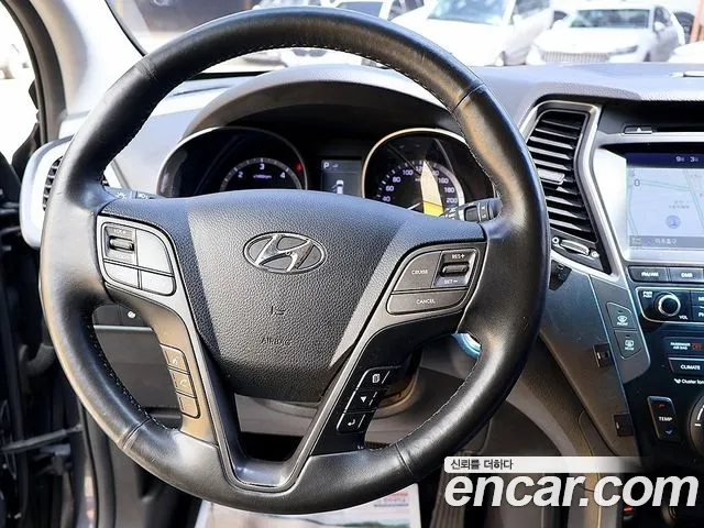 Hyundai Santa Fe 2016 thumb 9