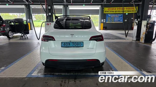 Tesla Model Y 2022 thumb 4