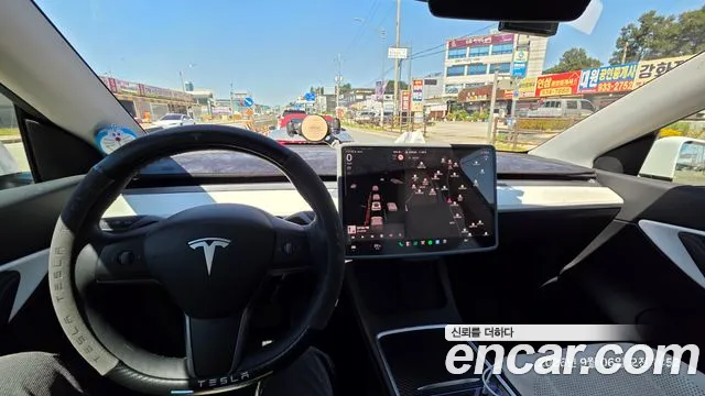 Tesla Model Y 2022 thumb 7