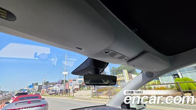 Tesla Model Y 2022 thumb 9