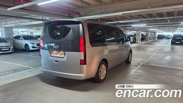 Hyundai Staria 2022 thumb 6