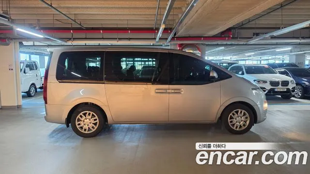 Hyundai Staria 2022 thumb 7
