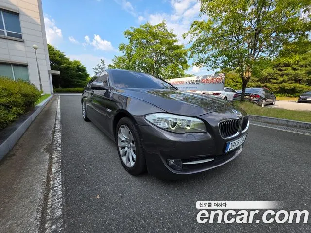 BMW 5-Series 2013 thumb 2