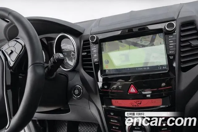 KG_Mobility_Ssangyong TIBOLI 2016 thumb 8