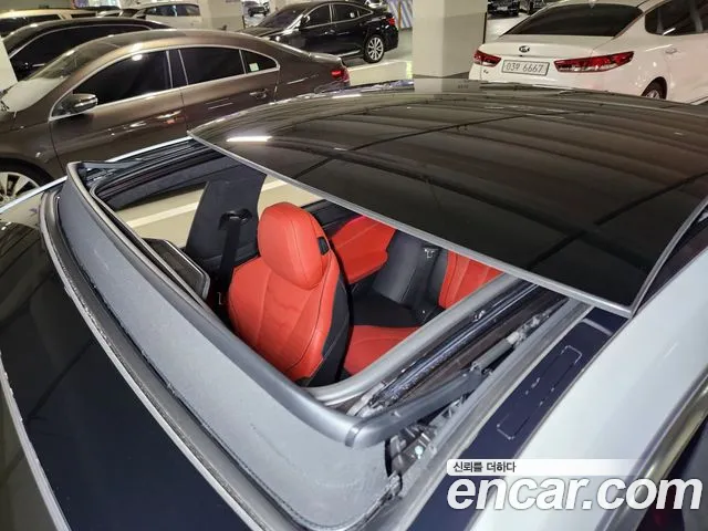 BMW 8-Series 2022 thumb 12