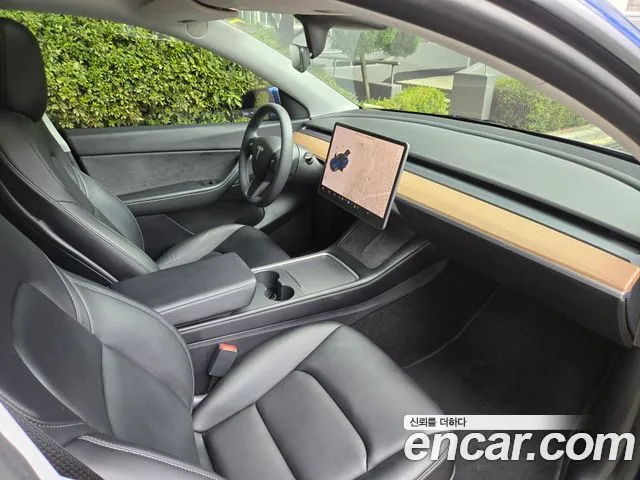 Tesla Model Y 2021 thumb 7